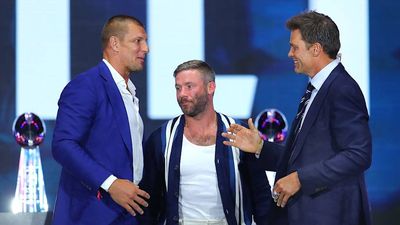 Julian Edelman Used Perfect Meme to React to Tom Brady, Gronk's Flag Football Reunion