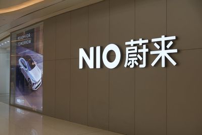 Nio Sends New ES8 SUVs To Dealers Ahead Of Launch