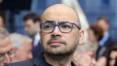 Google DeepMind CEO dismisses claims of PhD-level AI as "nonsense" — today's systems lack continued learning, pushing true general intelligence 5–10 years away