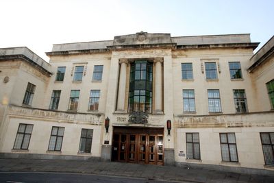 Jailed terrorist threatened to shoot prison officer over a jacket potato