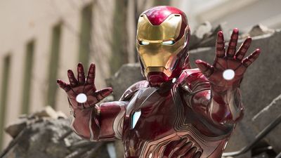 Someone Made A Working Iron Man Mask, And I Can’t Stop Watching The Awesome Video