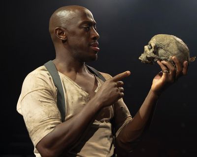 Hamlet review – Giles Terera dives deep into the prince of Denmark’s torment