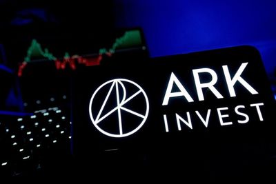 Cathie Wood's Reshuffle Tuesday: Loads Up On AMD, Figma And Bullish, Trims Tempus AI