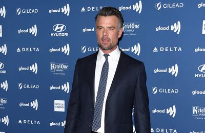 Josh Duhamel has cataract surgery