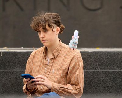 ‘People give me a wide berth’: My weird week of wearing shoulder pals