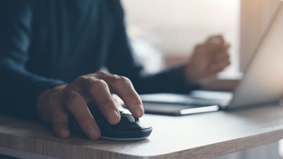 I found a phishing email in my inbox and a malicious app in my news feed — here’s how I knew they were scams