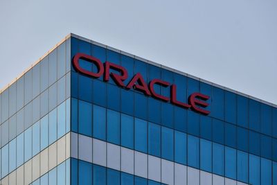 Oracle Among Firms Positioned to Back TikTok Deal as US–China Talks Continue: Report
