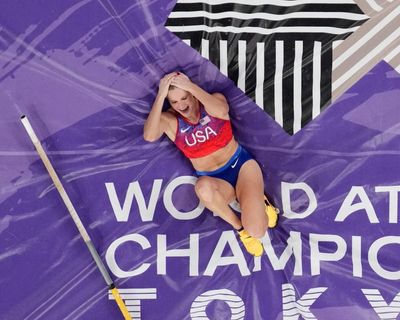 USA’s Katie Moon rises again to claim third successive world pole vault gold