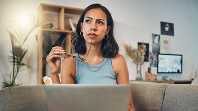 I Asked 3 AI Tools Their No. 1 Tip for Making Money: Here’s What Experts Say Is Best