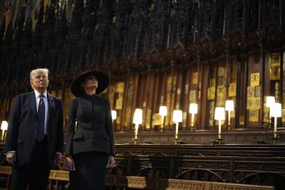 Trump lays wreath at tomb of late Queen and declares visit a ‘great honour’
