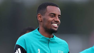 ‘Not Really’—Virgil van Dijk Sets Record Straight on Alexander Isak Arrival