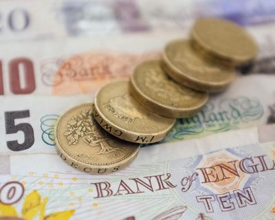 Premium bonds might beat the bond market bullies