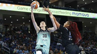 Liberty's Breanna Stewart Gives Details on Knee Injury, Possibility of Playing in Game 2