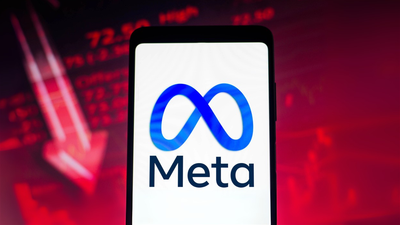 Meta Slips as Oracle Surges: ORCL's AI Outlook Bearish for Meta?