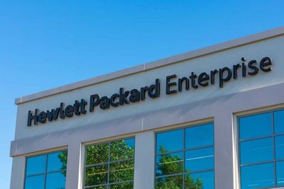 Is Hewlett Packard Enterprise Stock Outperforming the S&P 500?