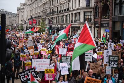 Thousands take to streets in protest against Trump’s second state visit