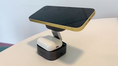 Ugreen 25W MagFlow MagSafe 2-in-1 Charger review: Fast and portable