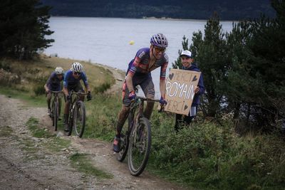 UCI Gravel World Series: Romain Bardet and Axelle Dubau-Prévôt claim emphatic victories at 66 Degrés Sud-Pyrénées Catalanes Gravel Tour