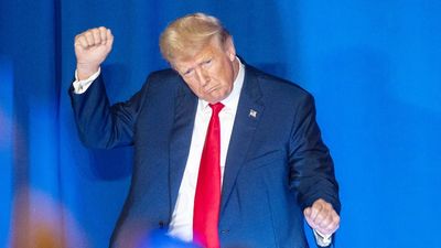 ‘He’s so ignorant’: Donald Trump melts like ice cream and attacks reporter after experiencing the trauma of accountability