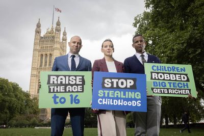 Children being robbed of wellbeing by social media, campaign warns