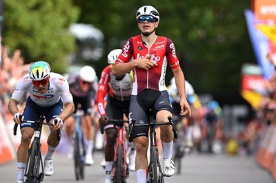 Arnaud De Lie delivers sprint victory into Namur at Grand Prix de Wallonie