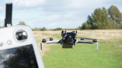 No, the DJI drone ban hasn’t happened (yet), but you still can’t buy the new DJI Mini 5 Pro in the US. This is why