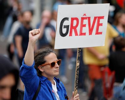 France’s biggest strike in years under way amid political crisis