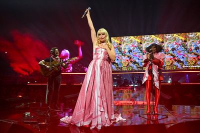‘Silence is complicity’: Benedict Cumberbatch, Florence Pugh and Riz Ahmed lead rousing Together for Palestine concert