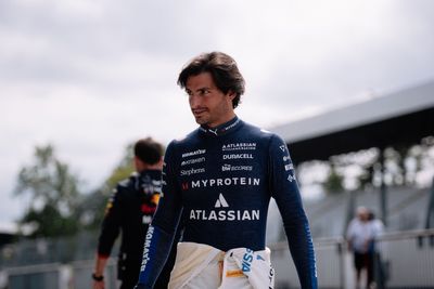 Sainz hails "breakthrough" decision and calls for permanent F1 stewards