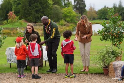 Princess Kate and Melania Trump enjoy packed honey sandwiches with scouts