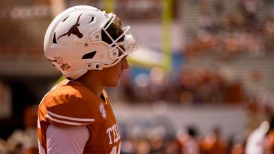 Ex-Texas Coach Urges Longhorns Fans to 'Pick Up' Arch Manning Amid Struggles