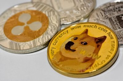 Dogecoin, XRP Spot ETFs See Record First-Hour Trading Volumes As SEC Announces New Listing Standards
