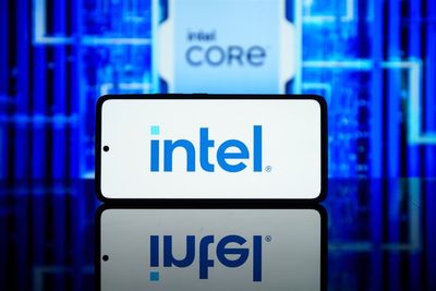 New Catalysts Build Positive Pressure on Intel Stock