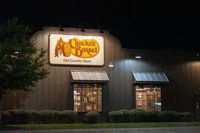 Cracker Barrel Rebrand Backlash Overshadows Stronger Q4 Comp Sales, Analyst Says