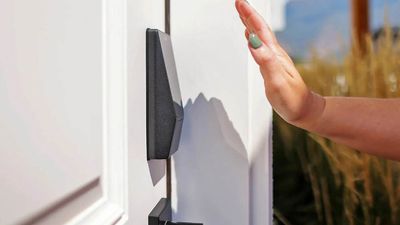 Watch out Eufy – Wyze’s new palm-scanning smart lock unlocks when you wave at it