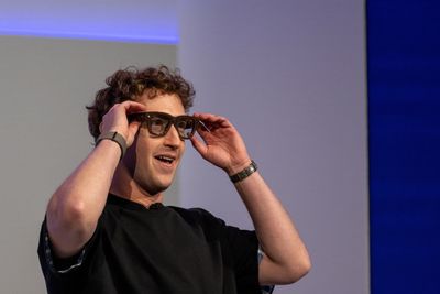 Mark Zuckerberg blames bad Wi-Fi after the live demo of his new $800 smart glasses goes horribly wrong
