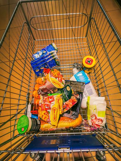 10 Things Shoppers Whisper About Other People’s Carts