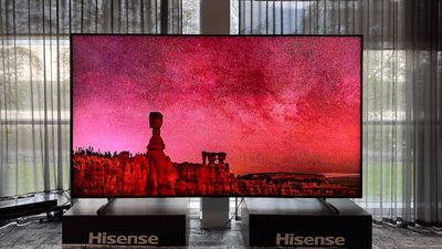 Hisense 116UX