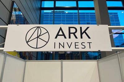 Cathie Wood's Ark Bets Big On Solana Treasury Play: Makes $162M Investment In Brera Holdings As Stock Explodes 225%