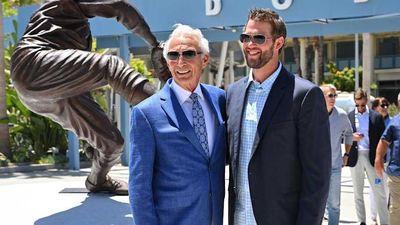 Sandy Koufax Salutes Good Friend Clayton Kershaw on Retirement Announcement