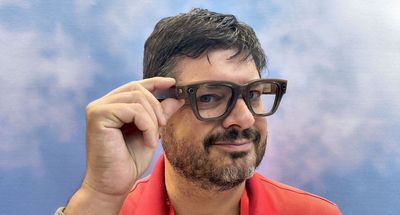 I just tried the Meta Ray-Ban Display glasses — and it feels like the future