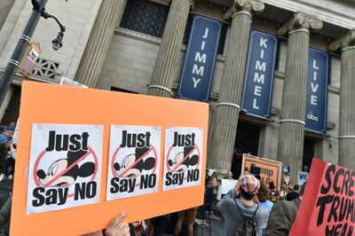 US Comics Slam 'Censorship' After Kimmel Pulled