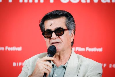 Iranian director Jafar Panahi urges Oscars to support independent filmmakers in authoritarian countries