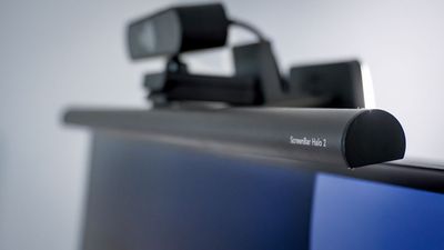 I tried this futuristic monitor light bar and now my desk lights itself every time I sit down