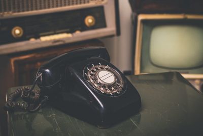 10 Childhood Rituals Boomers Remember That Gen Z Doesn’t