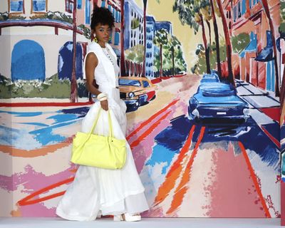London fashion week aims to restore sector’s role as UK economic powerhouse