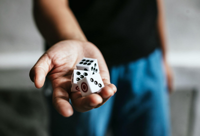 Stake Plinko Explained: From Rows & Risk to Multipliers & Winning Odds