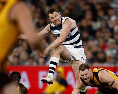 Vintage Patrick Dangerfield leads Geelong into AFL grand final with win over Hawthorn