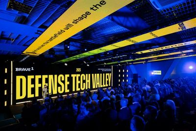 Ukraine Courts Foreign Cash For Military 'Silicon Valley'