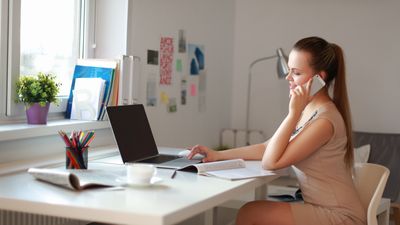 Turning Your Side Hustle Into a Full-Time Business? Here Are 3 Government Grants